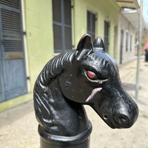 Meet your Posher, Waverly